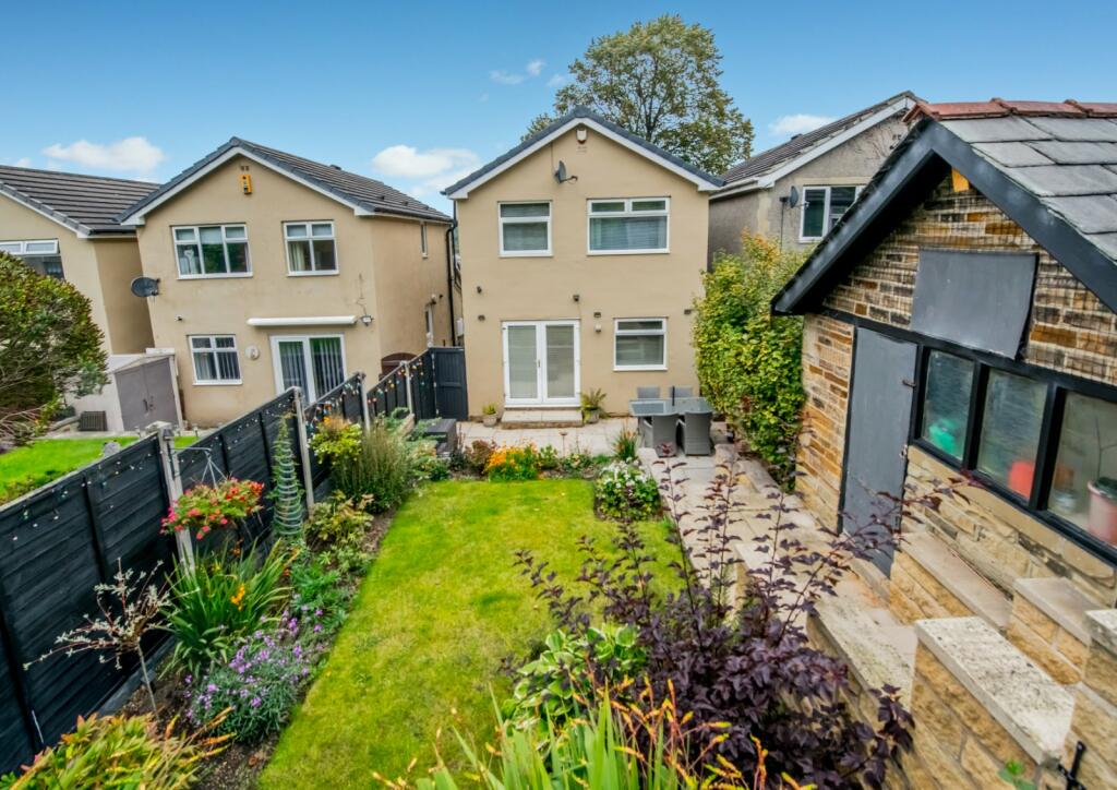Additional property image - Bradford Road, Cleckheaton, BD19