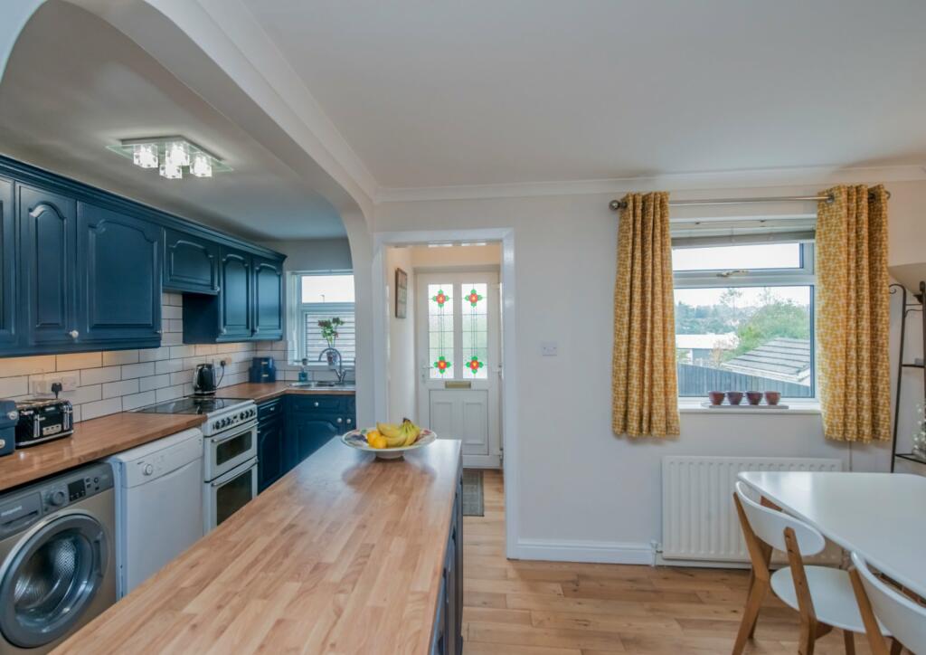 Additional property image - Bradford Road, Cleckheaton, BD19