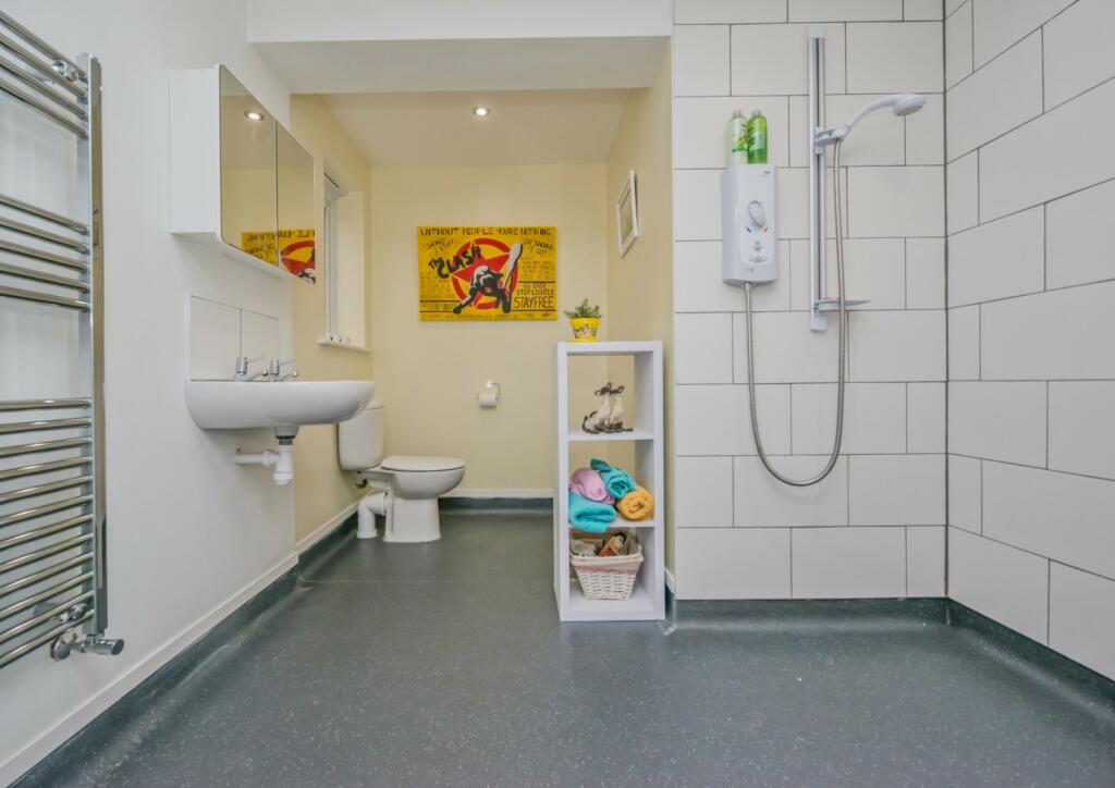 Additional property image - Bridon Way, Cleckheaton, West Yorkshire, BD19