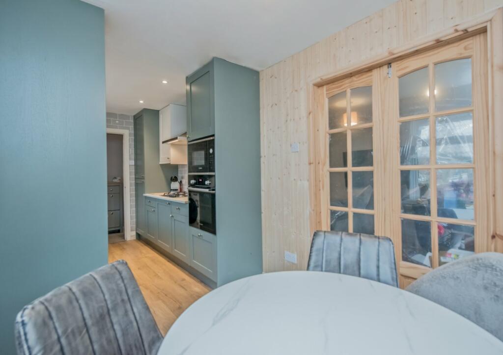 Additional property image - Vine Avenue, Cleckheaton, West Yorkshire, BD19