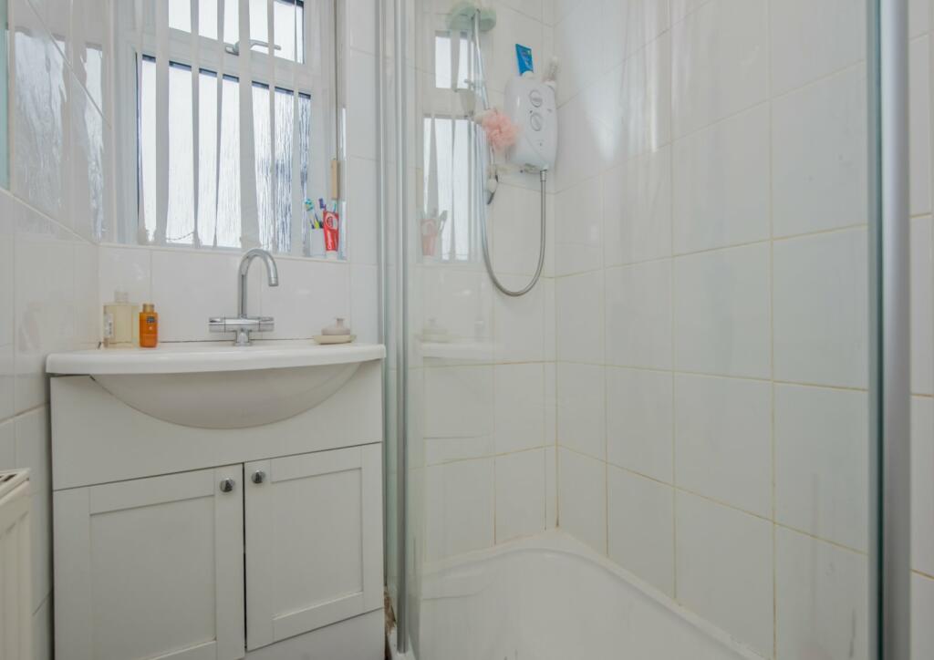 Additional property image - Vine Avenue, Cleckheaton, West Yorkshire, BD19