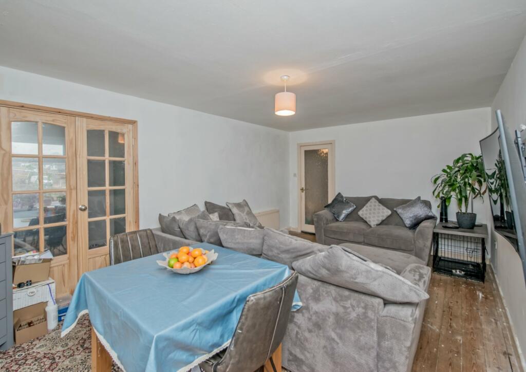 Additional property image - Vine Avenue, Cleckheaton, West Yorkshire, BD19