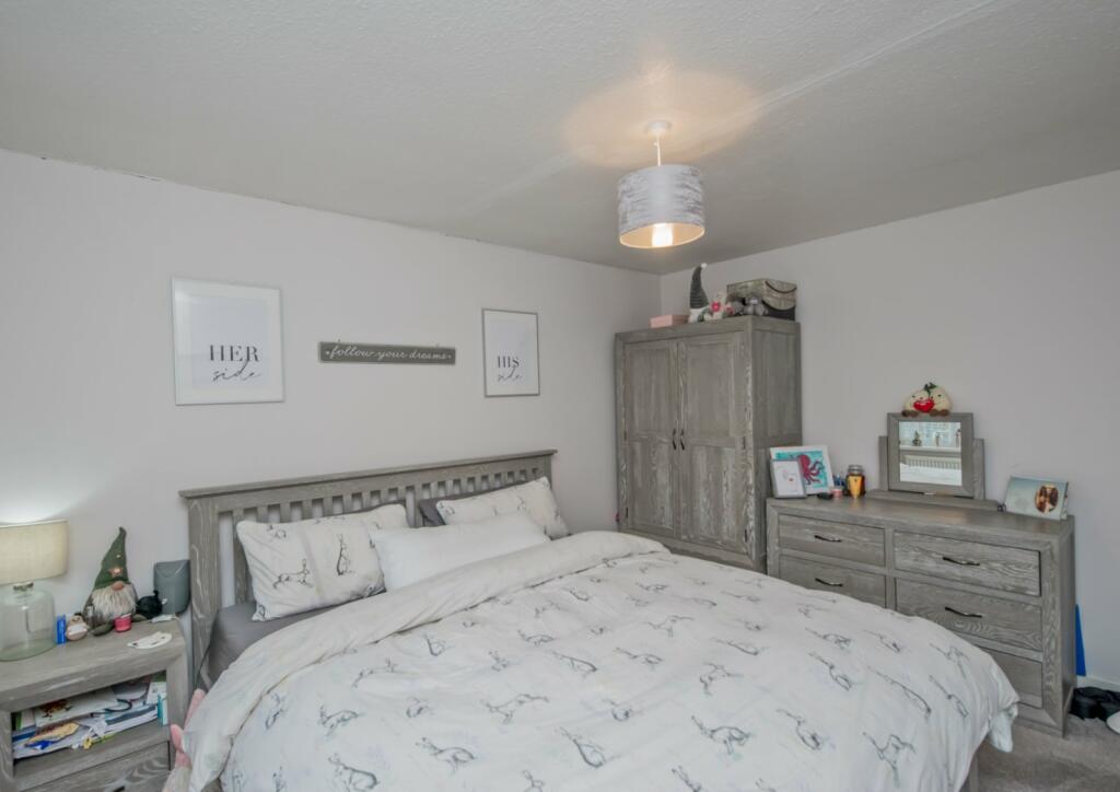 Additional property image - Vine Avenue, Cleckheaton, West Yorkshire, BD19