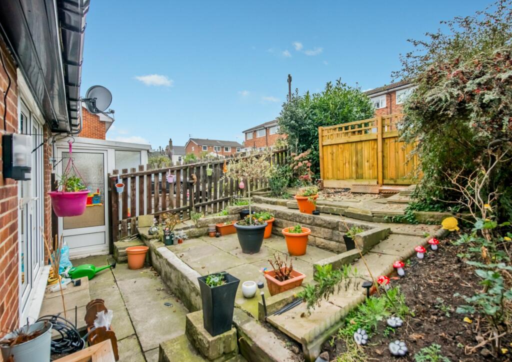 Additional property image - Vine Avenue, Cleckheaton, West Yorkshire, BD19