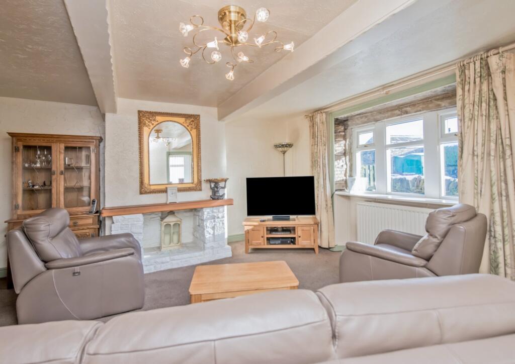 Additional property image - Knowle Lane, Wyke, Bradford, BD12