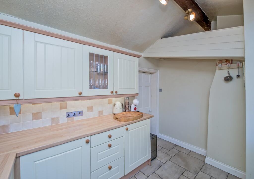 Additional property image - Knowle Lane, Wyke, Bradford, BD12