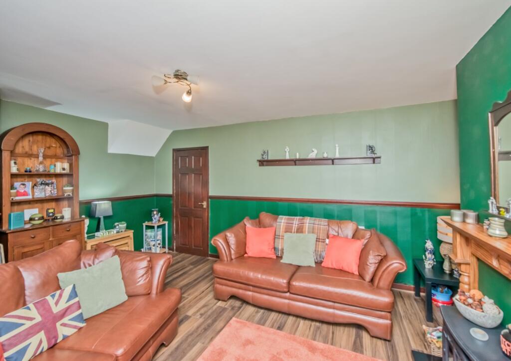 Additional property image - Shirley Grove, Gomersal, Cleckheaton, BD19