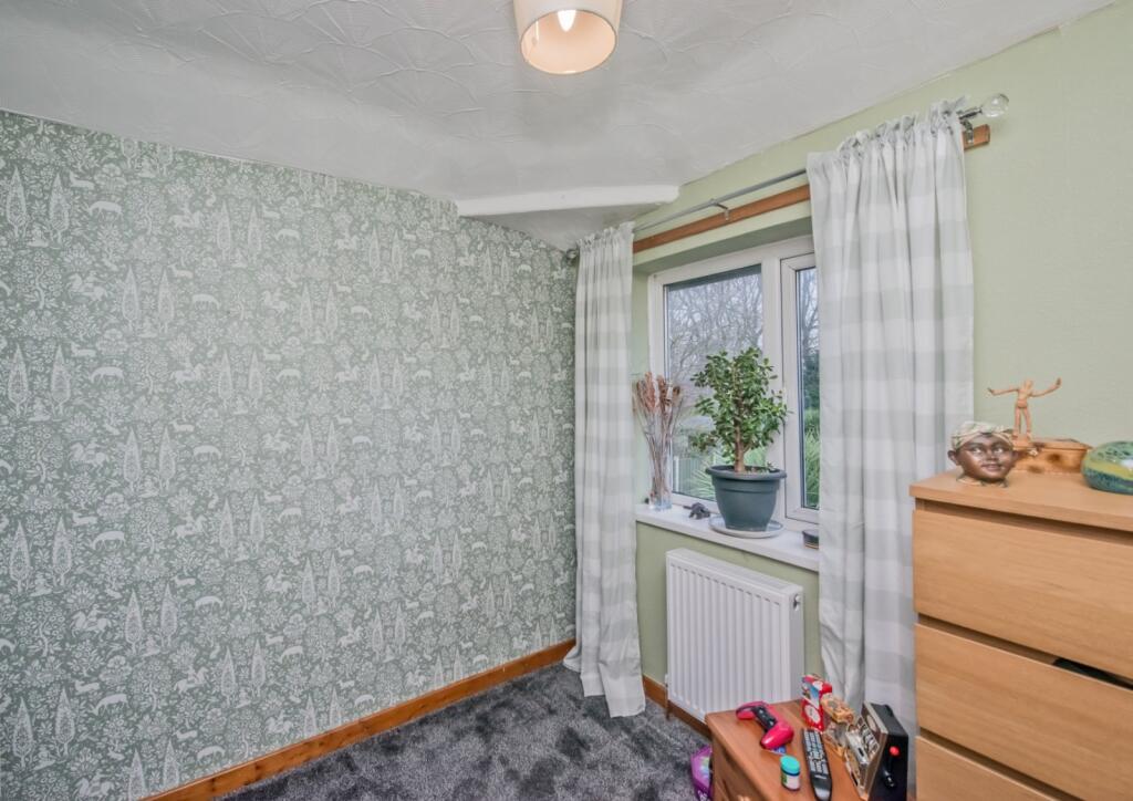 Additional property image - Shirley Grove, Gomersal, Cleckheaton, BD19