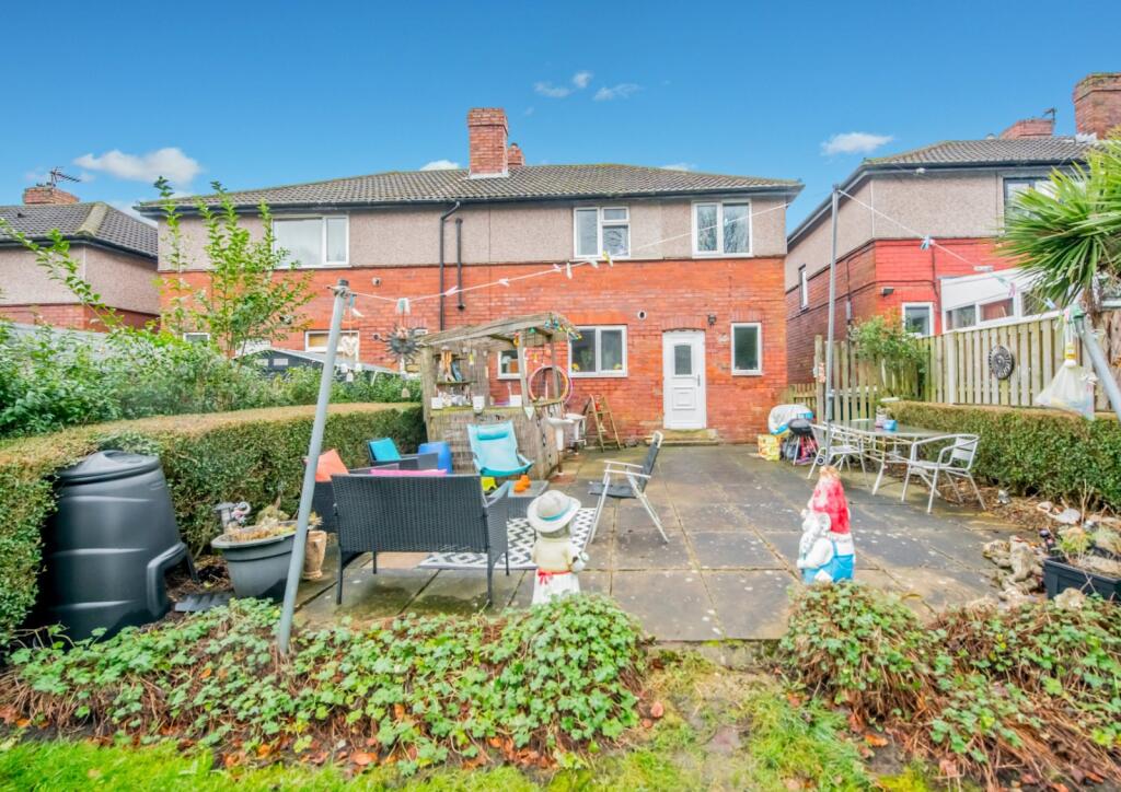 Additional property image - Shirley Grove, Gomersal, Cleckheaton, BD19