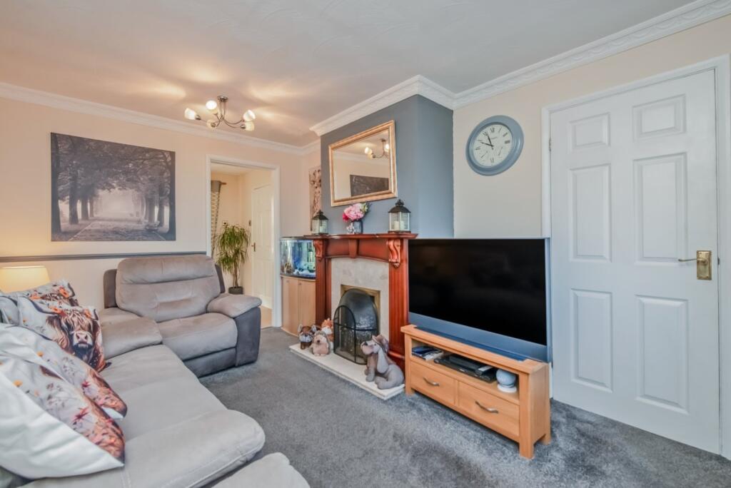 Additional property image - Butts Hill, Gomersal, Cleckheaton, BD19