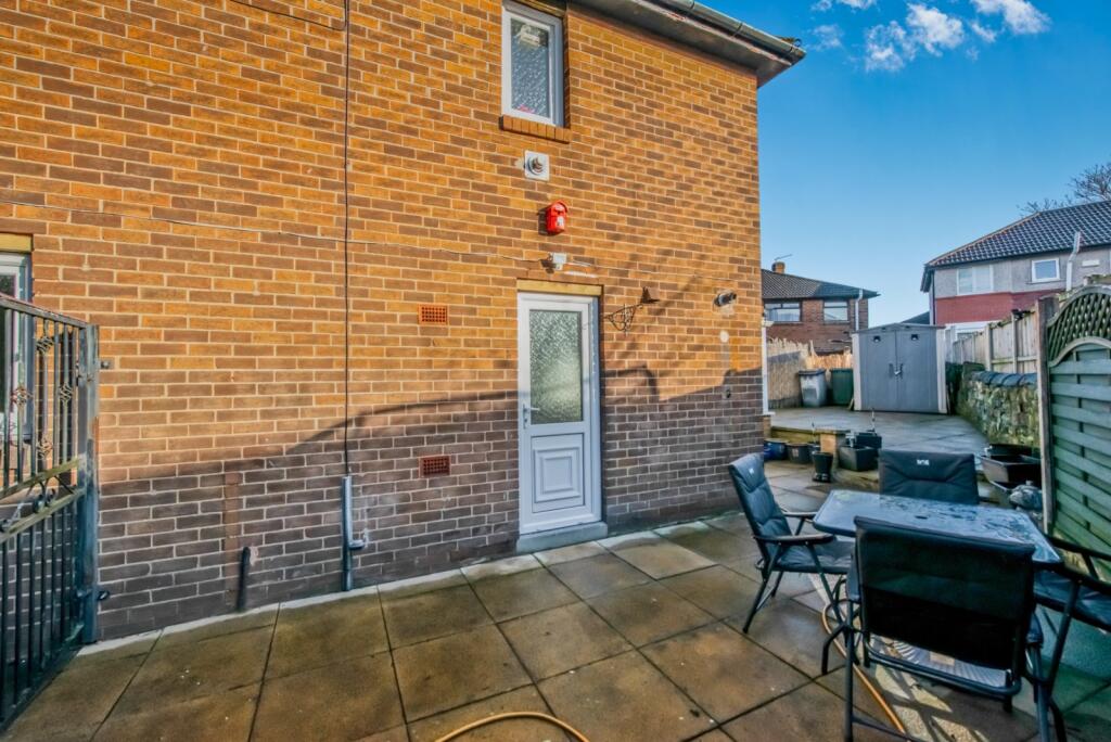 Additional property image - Butts Hill, Gomersal, Cleckheaton, BD19