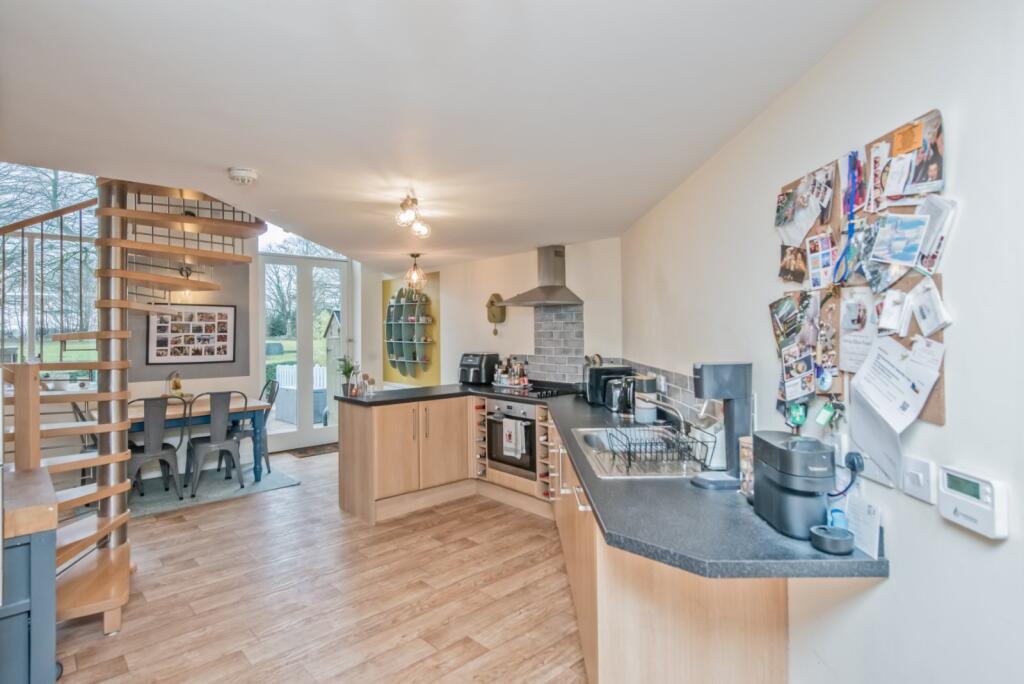 Additional property image - Latham Lane, Gomersal, Cleckheaton, BD19