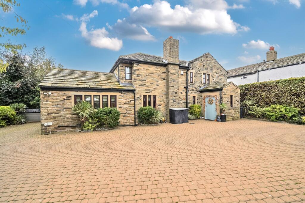 Main image of property: Littlethorpe Hill, Hartshead, Liversedge, West Yorkshire, WF15