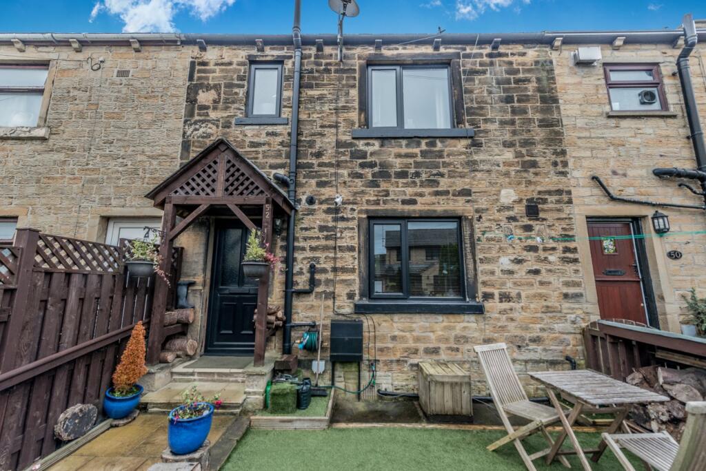 Main image of property: Moor Lane, Gomersal, Cleckheaton, BD19
