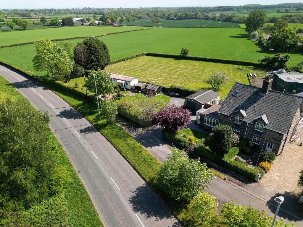 Main image of property: Cherry Corner, Lymm WA13 0TB