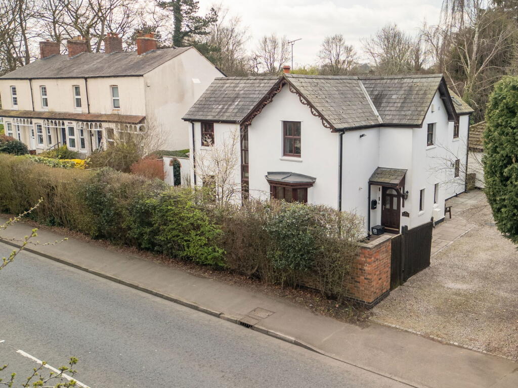 Main image of property: Sycamore Cottage, Knutsford Road, Grappenhall, Warrington, WA4 2TU