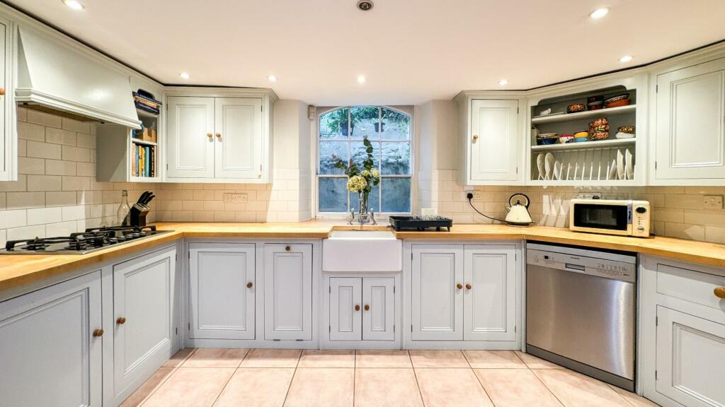 Additional property image - Camden Terrace, Clifton, Bristol, BS8