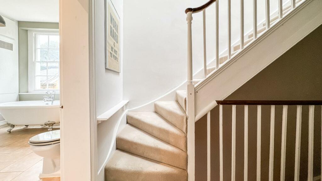 Additional property image - Camden Terrace, Clifton, Bristol, BS8