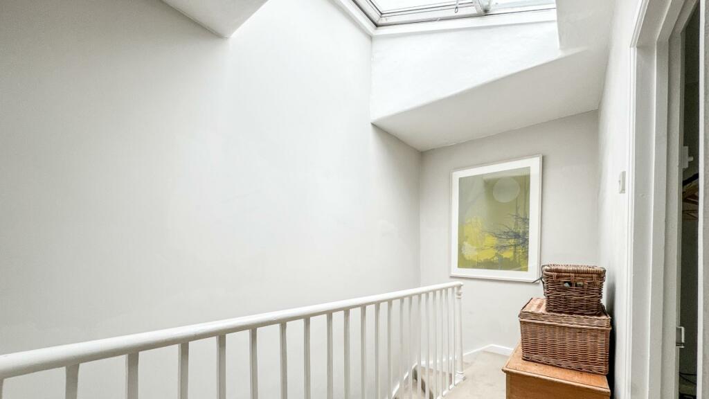 Additional property image - Camden Terrace, Clifton, Bristol, BS8