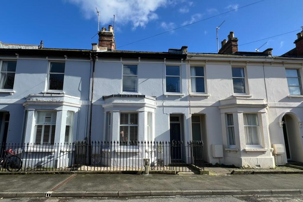 Main image of property: Oakfield Street, Tivoli