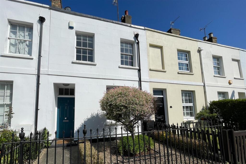 Main image of property: Great Norwood Street, The Suffolks, Cheltenham