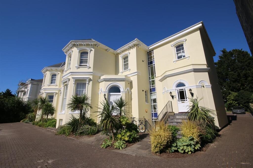 Main image of property: Malvern Road, Cheltenham, GL50 2JH