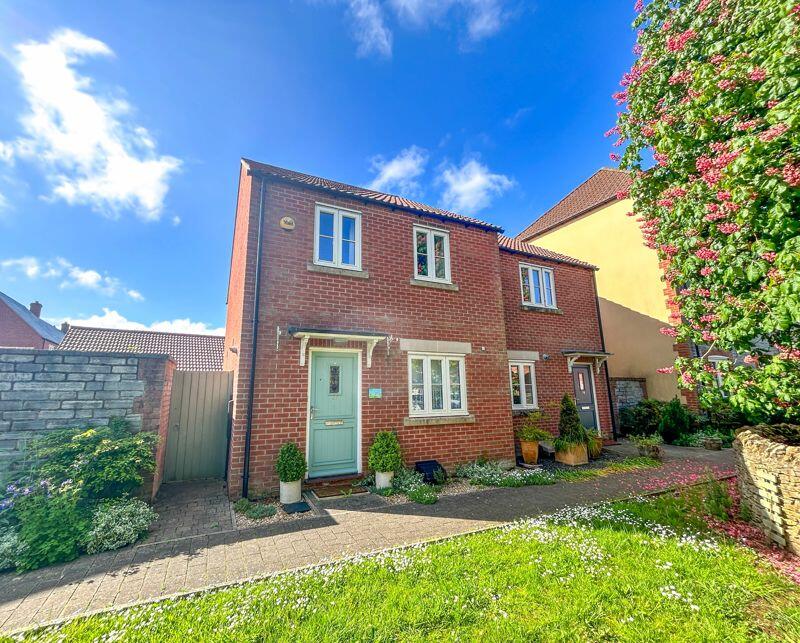 3 bedroom semidetached house for sale in Clarks Meadow, Shepton Mallet