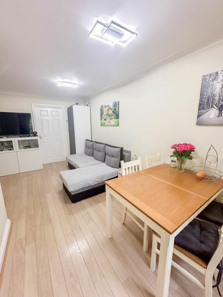 Additional property image - Coombe Lane, Shepton Mallet