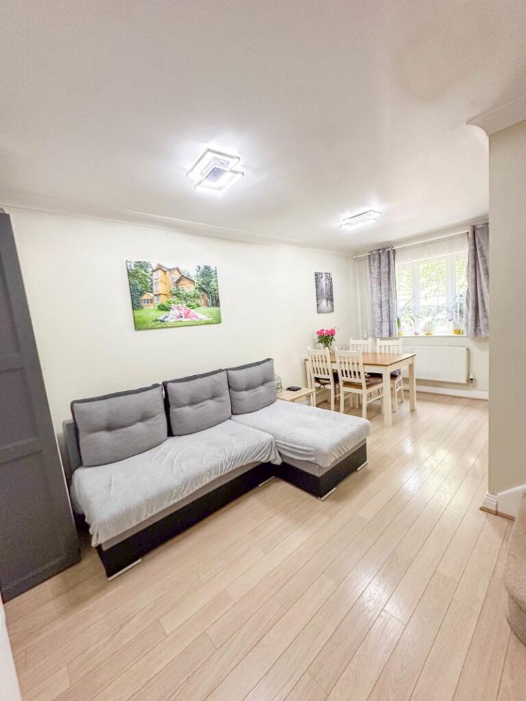 Additional property image - Coombe Lane, Shepton Mallet