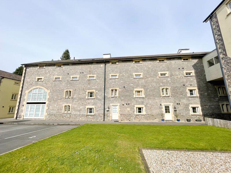 Main image of property: Oakhill