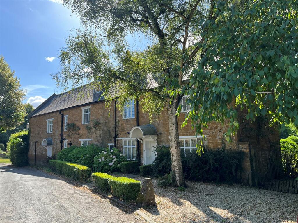 Main image of property: Bloxham, Oxfordshire