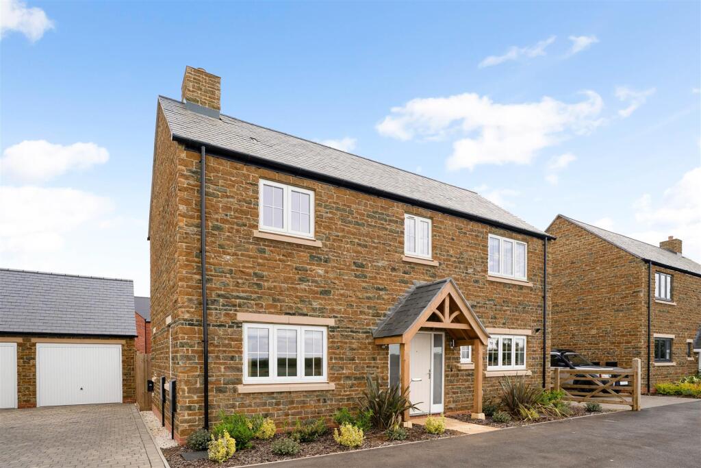 Main image of property: Deddington, Oxfordshire