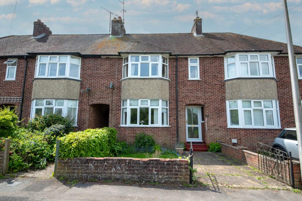 3 bedroom terraced house for sale in Valley Road, Newbury, RG14