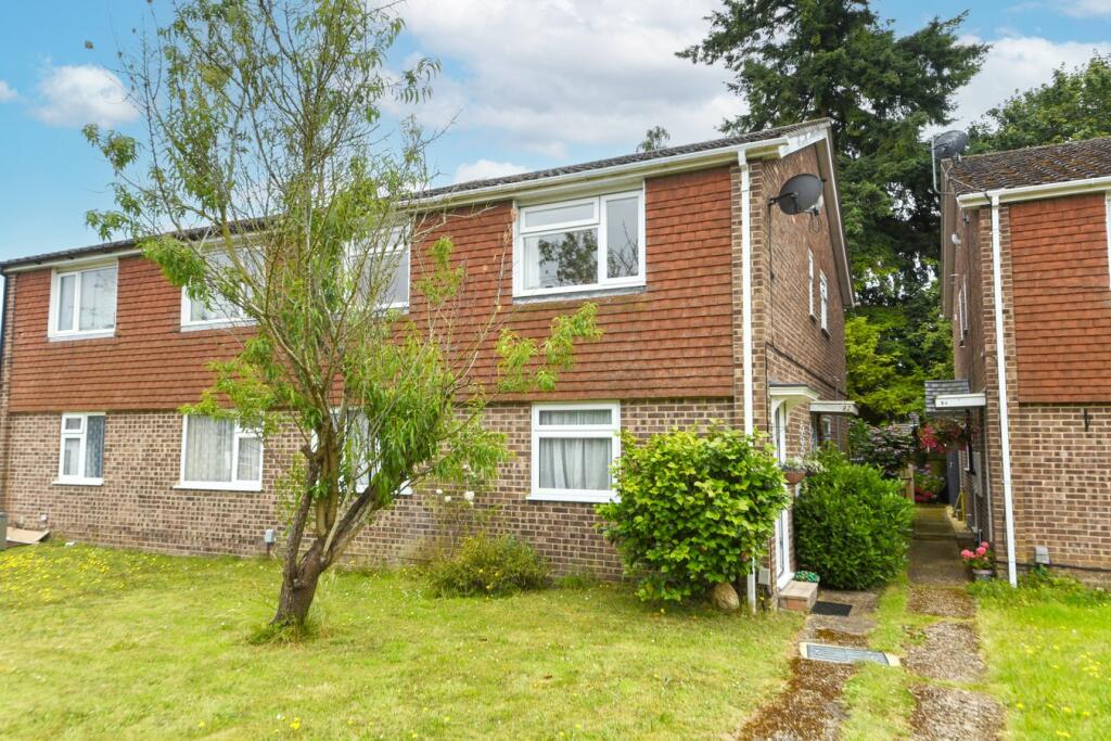 2 bedroom for sale in Sutton Road, Speen, Newbury, RG14