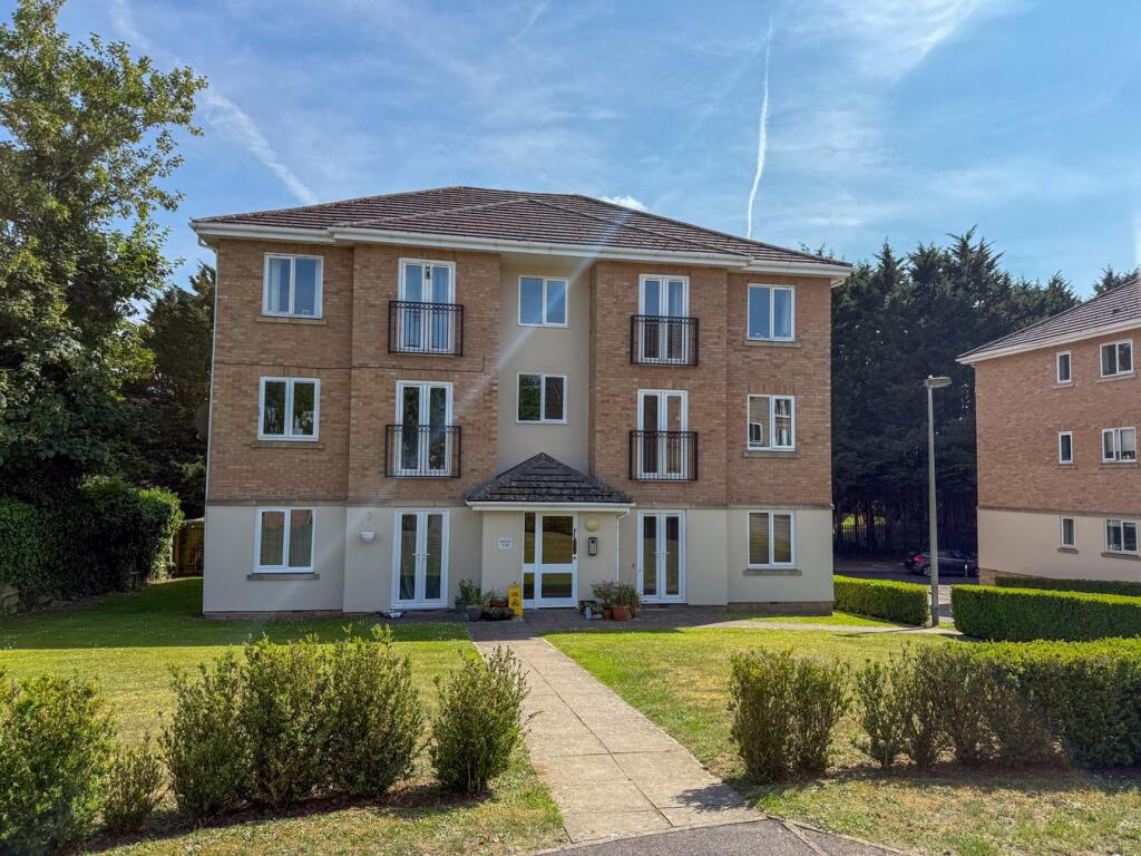 Main image of property: Tarn Howes Close, Thatcham, RG19