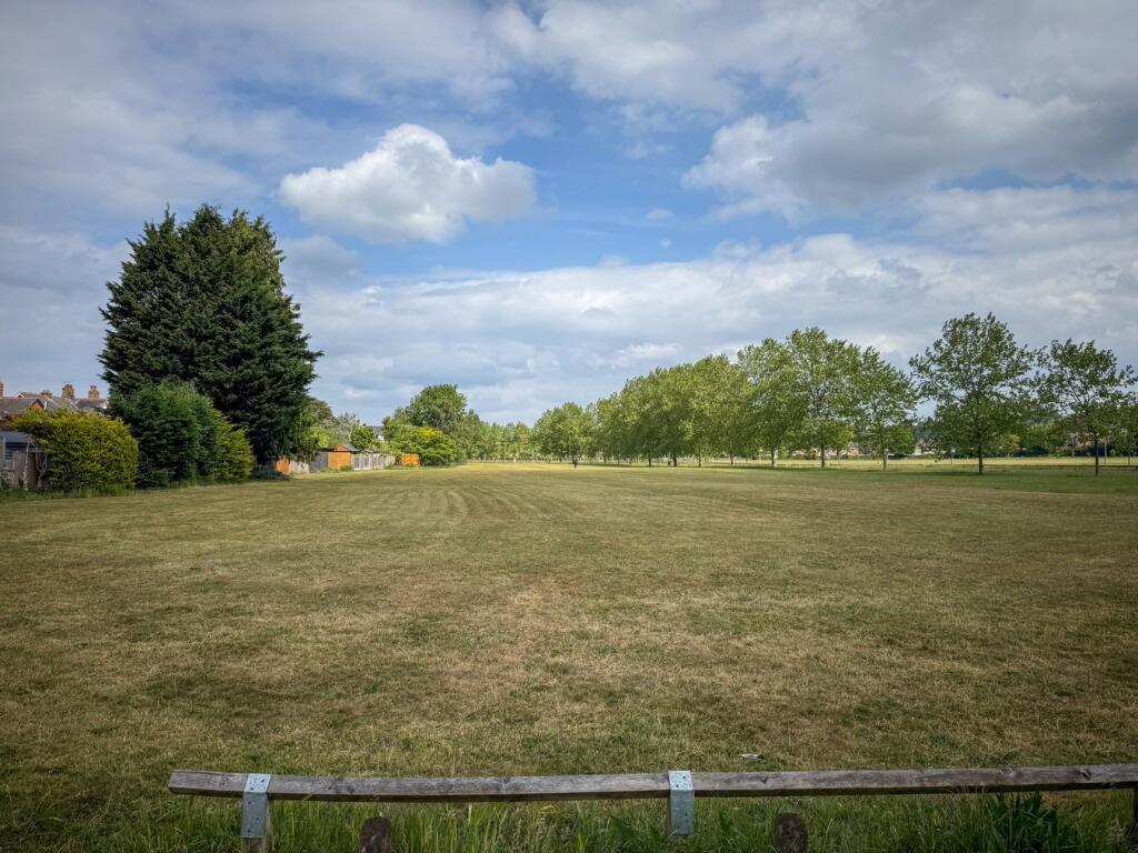 Main image of property: Stroud Green, Newbury, RG14