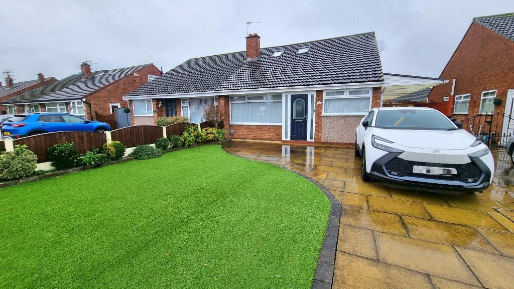 Main image of property: Birchdale Avenue, Cheadle, Greater Manchester, SK8
