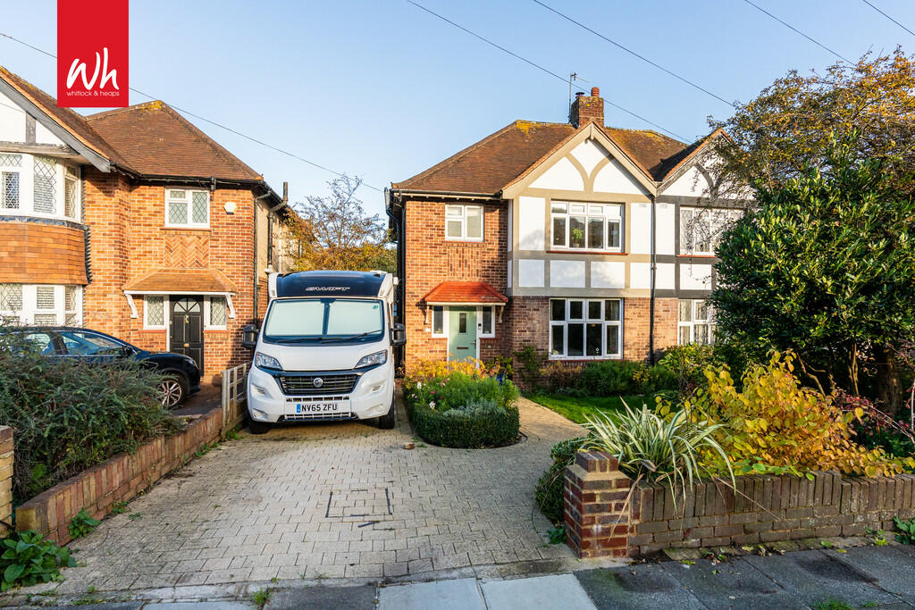 3 bedroom semidetached house for sale in Goldstone Crescent, Hove, BN3