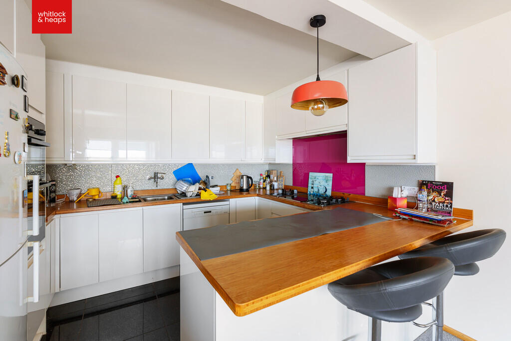 Additional property image - Bedford Towers, Brighton