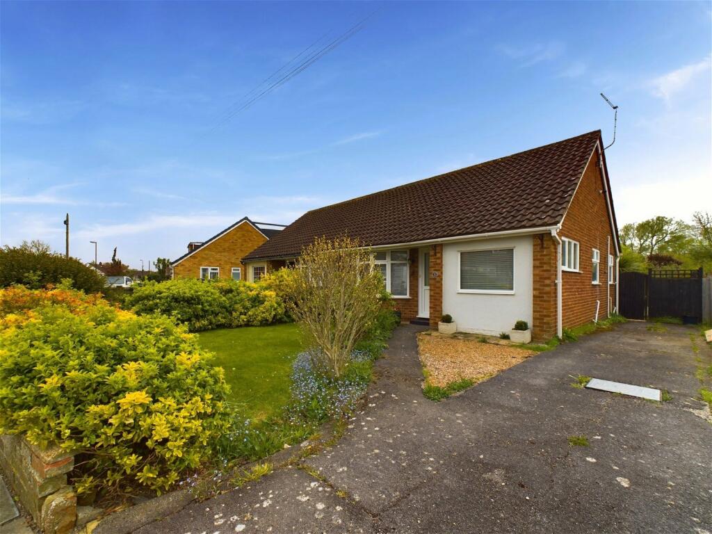 2 bedroom semidetached bungalow for sale in Ullswater Road, BN15