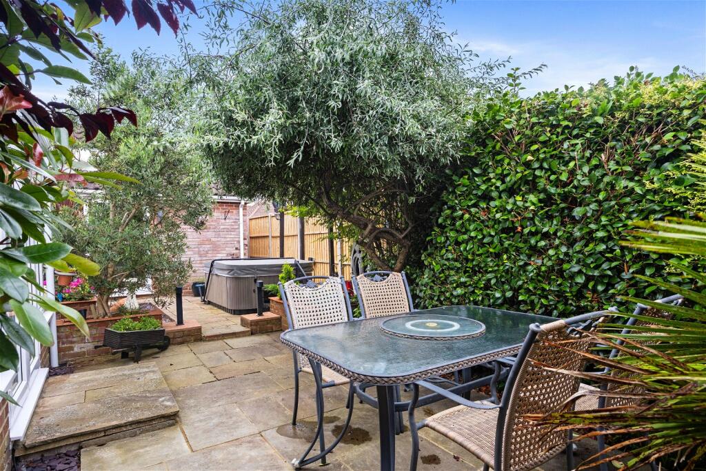 Additional property image - Langdale Close, Sompting