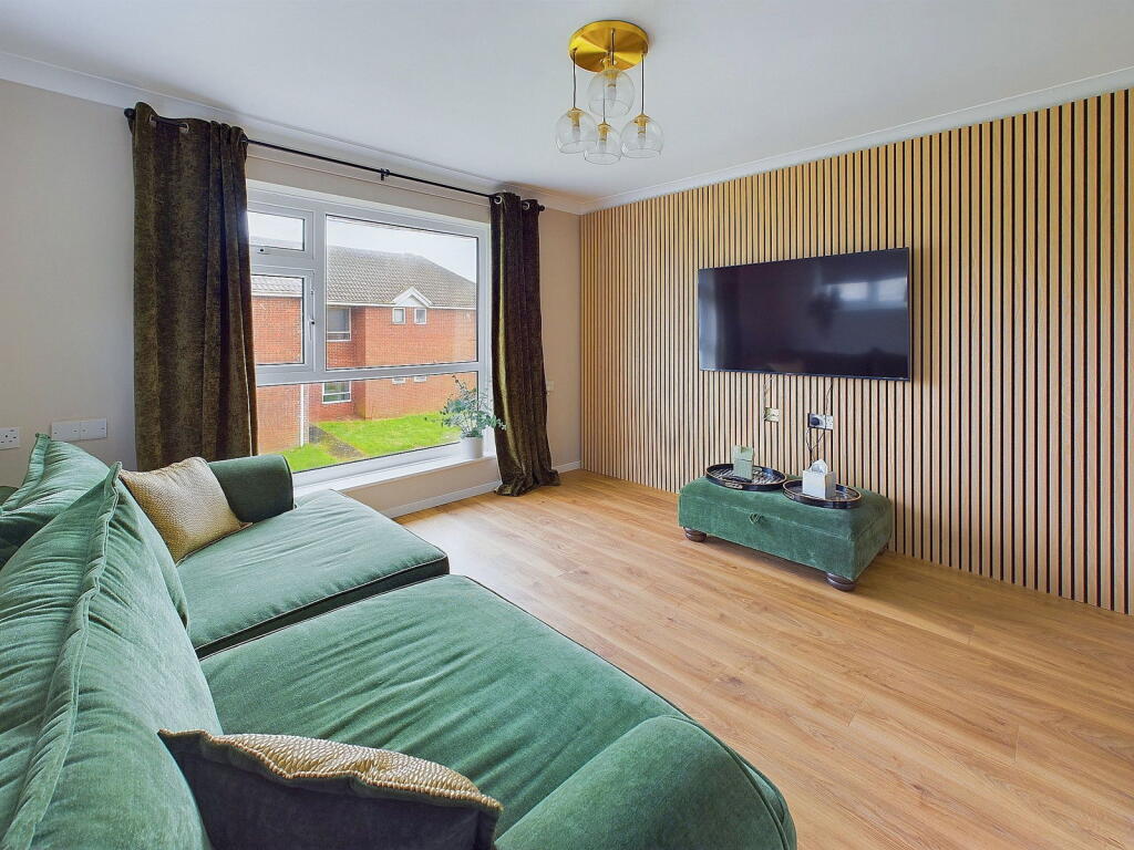 Additional property image - Sylvan Road, Sompting, BN15 0BT