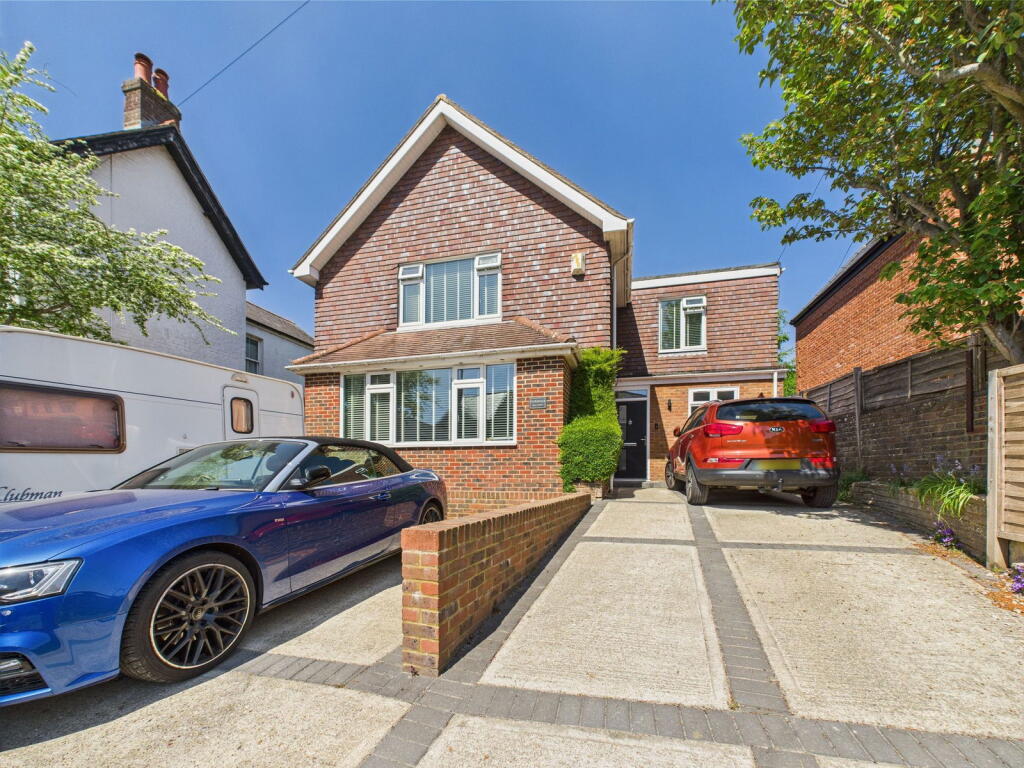 Main image of property: West Street, Sompting, BN15 0AP
