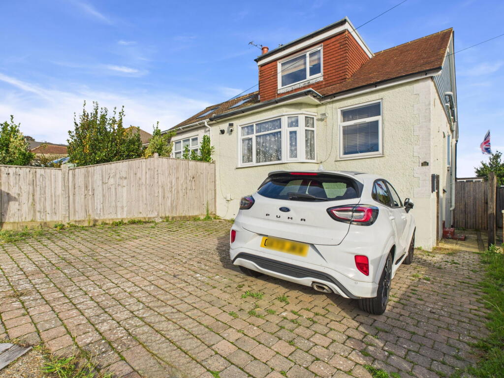 Main image of property: Lewis Road, Lancing, BN15 0NT
