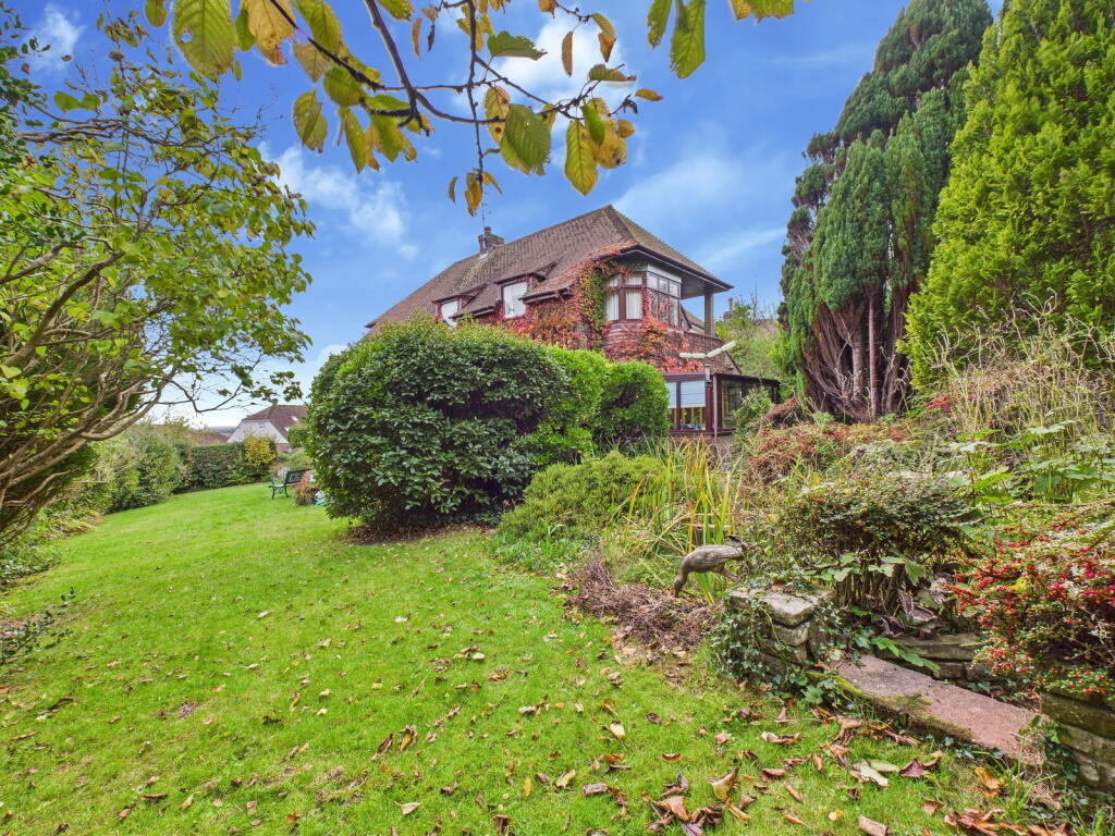 Main image of property: Ring Road, Lancing, BN15 0QE