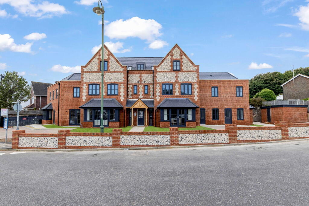 Main image of property: Sompting, Lancing, BN15 0AP