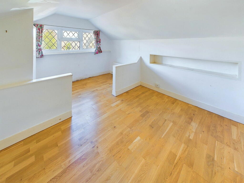 Additional property image - Rosslyn Avenue, Shoreham-by-Sea