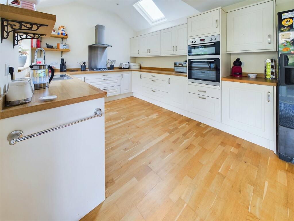 Additional property image - Slonk Hill Road, Shoreham-by-Sea
