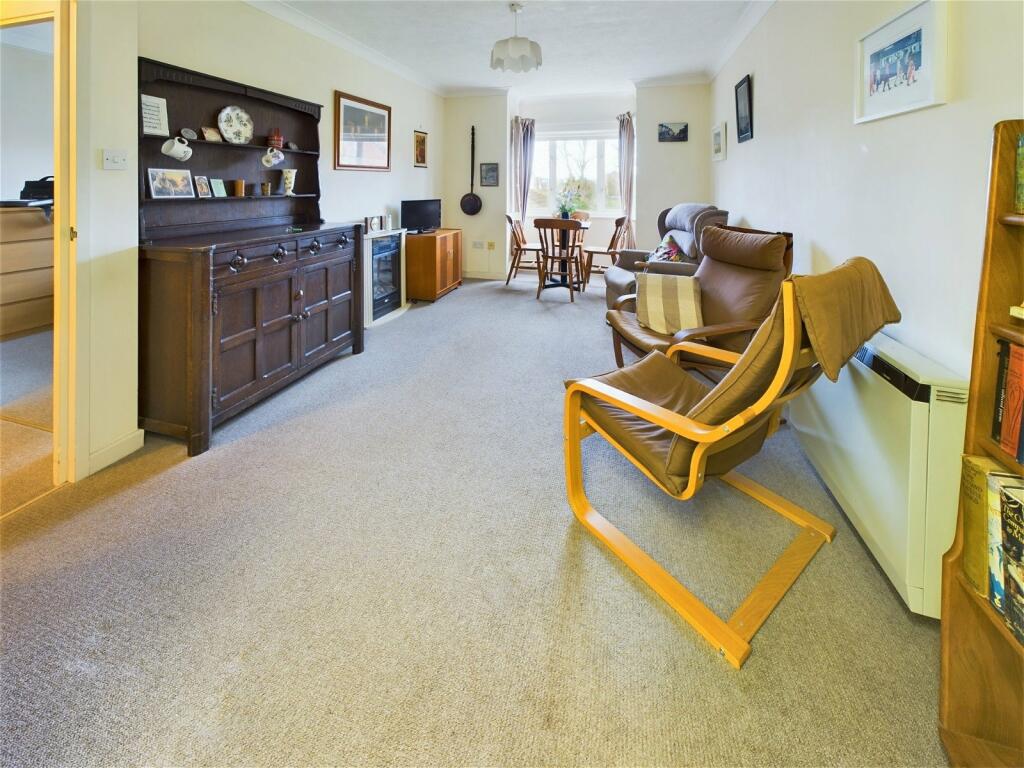 Additional property image - Buckingham Road, Shoreham by Sea