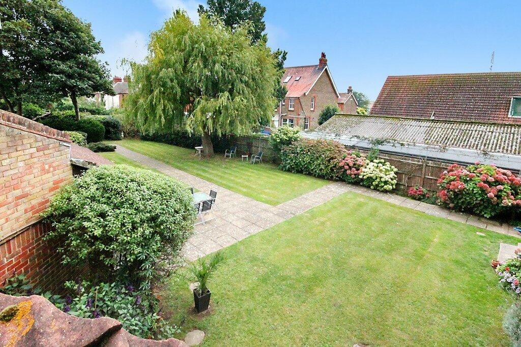 Additional property image - Buckingham Road, Shoreham by Sea